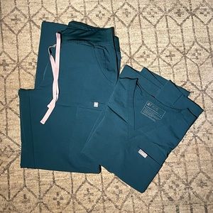 Figs Small Scrub Set - Caribbean Blue